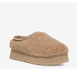 UGG Maxi Curly Tazz size us9